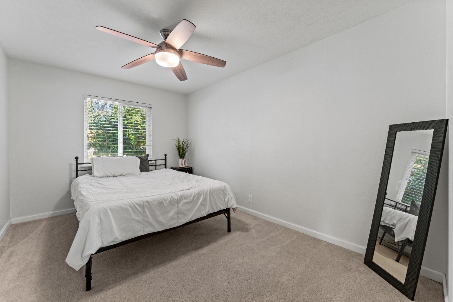 Detail Gallery Image 18 of 26 For 4551 Dartmouth Dr, Sacramento,  CA 95841 - 4 Beds | 2 Baths