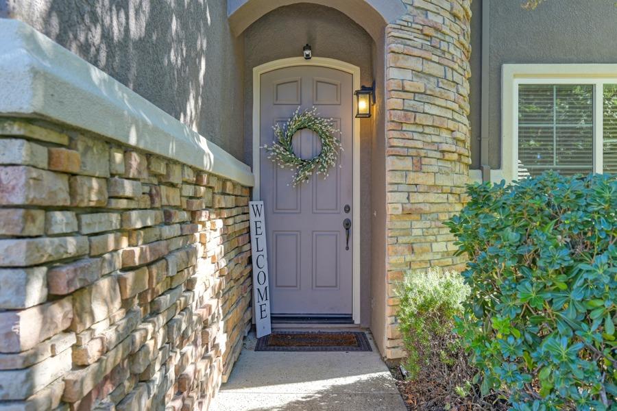 Detail Gallery Image 6 of 70 For 1183 Villagio Dr, El Dorado Hills,  CA 95762 - 5 Beds | 3 Baths