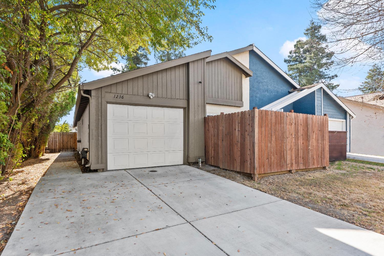 Detail Gallery Image 51 of 53 For 1236 Andalusia Dr, Sacramento,  CA 95833 - 2 Beds | 2 Baths