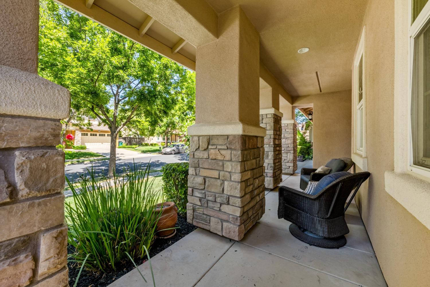 Detail Gallery Image 6 of 76 For 2735 Dana Loop, El Dorado Hills,  CA 95762 - 5 Beds | 4 Baths