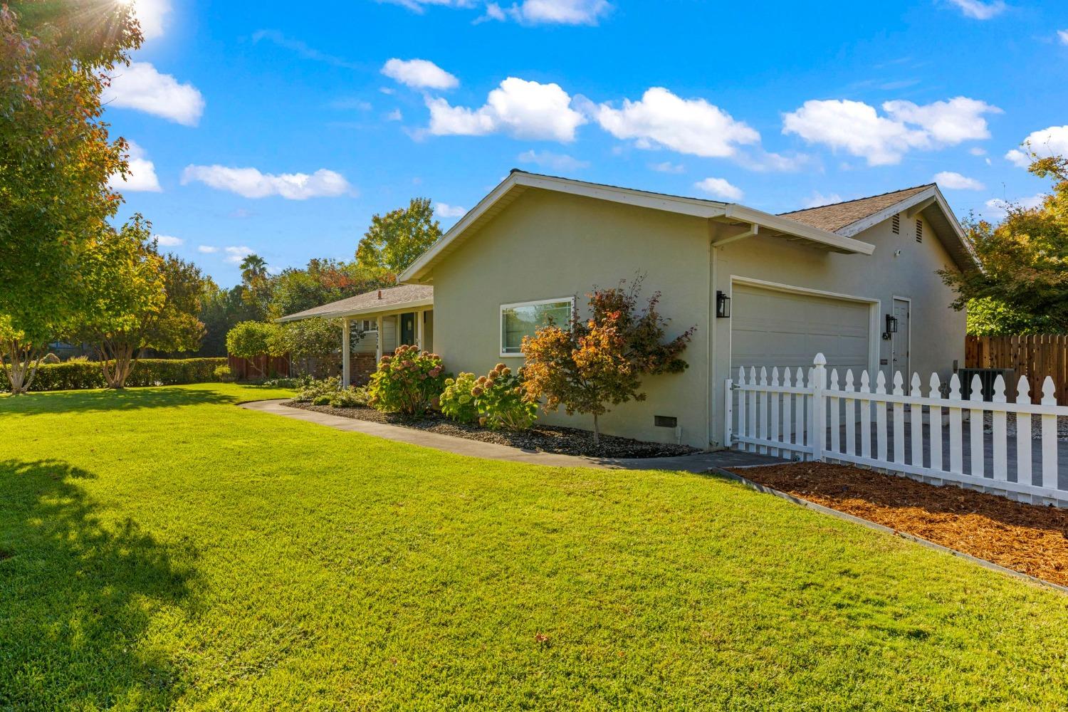 Detail Gallery Image 53 of 60 For 4524 Argonaut Way, Sacramento,  CA 95864 - 3 Beds | 2/1 Baths