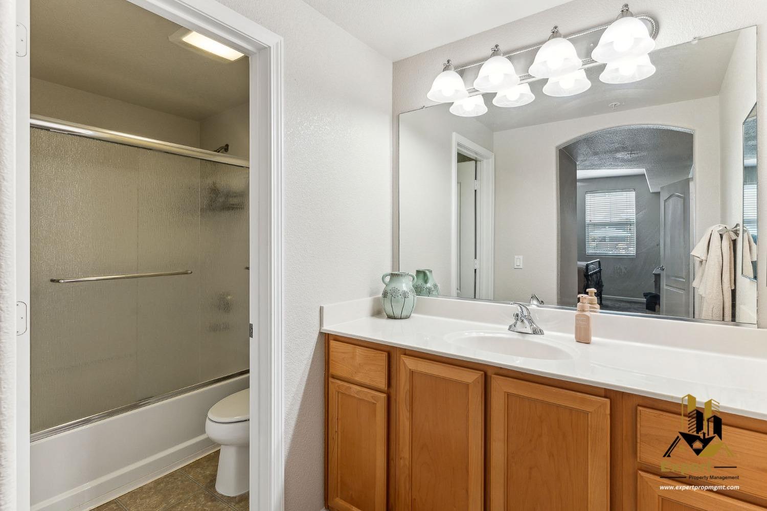 Detail Gallery Image 16 of 24 For 1100 Moon Cir #1127,  Folsom,  CA 95630 - 2 Beds | 2 Baths