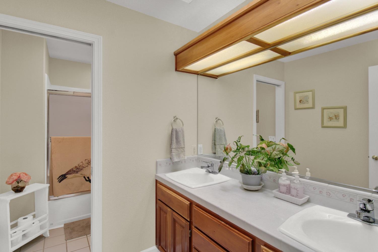 Detail Gallery Image 51 of 70 For 2164 Rothbury Ct, Turlock,  CA 95382 - 3 Beds | 2 Baths