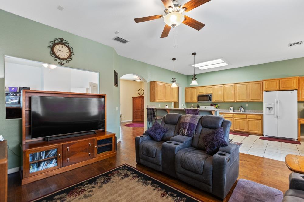 Detail Gallery Image 14 of 58 For 3632 Tortola Rd, West Sacramento,  CA 95691 - 3 Beds | 2 Baths