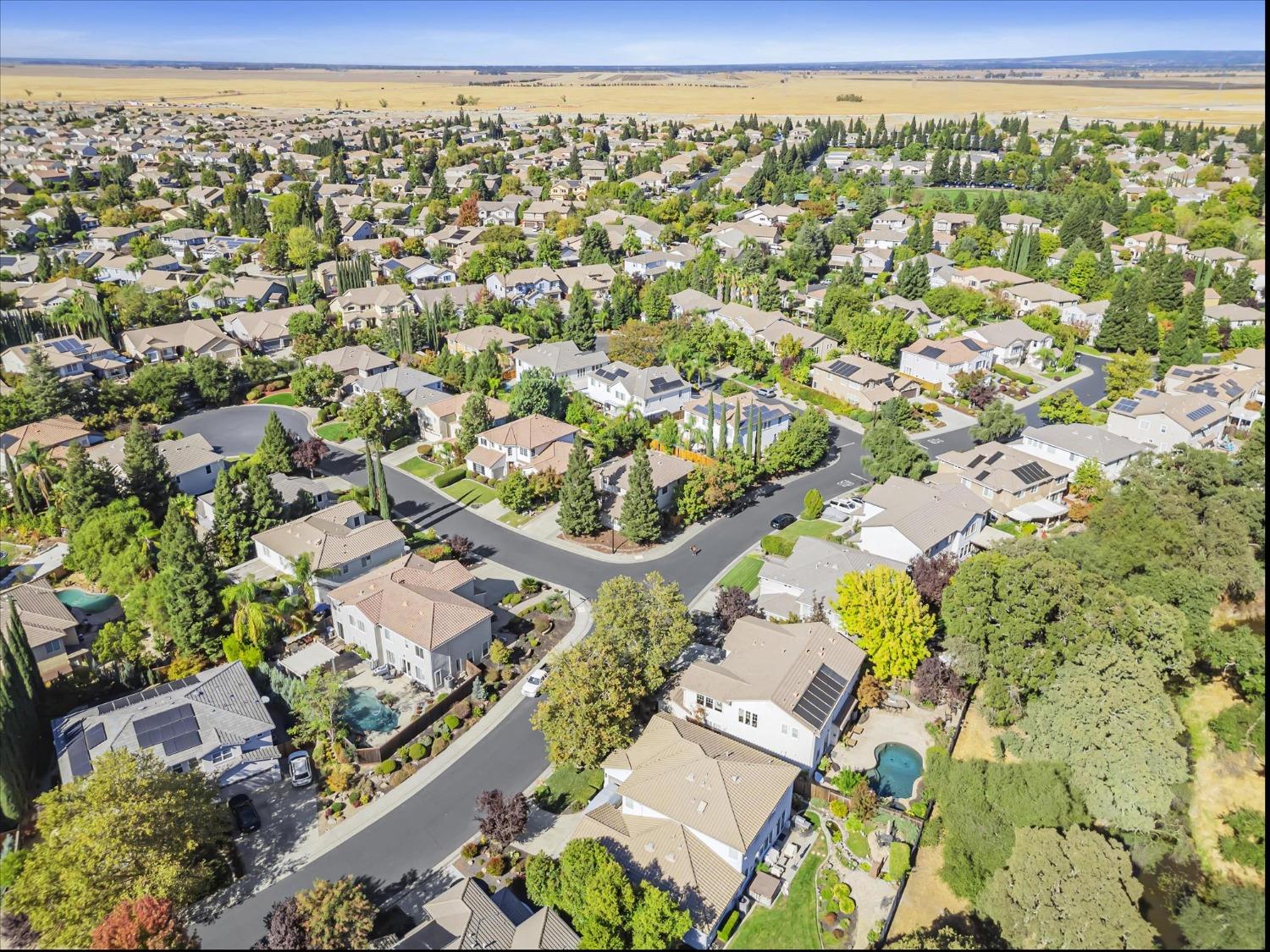 Detail Gallery Image 72 of 78 For 200 Bent Tree Ct, Roseville,  CA 95747 - 4 Beds | 3/1 Baths