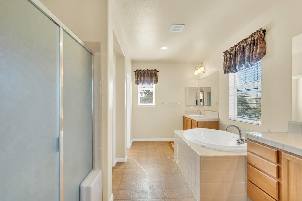 Detail Gallery Image 45 of 75 For 1133 Van Gogh Ln, Patterson,  CA 95363 - 4 Beds | 3/1 Baths