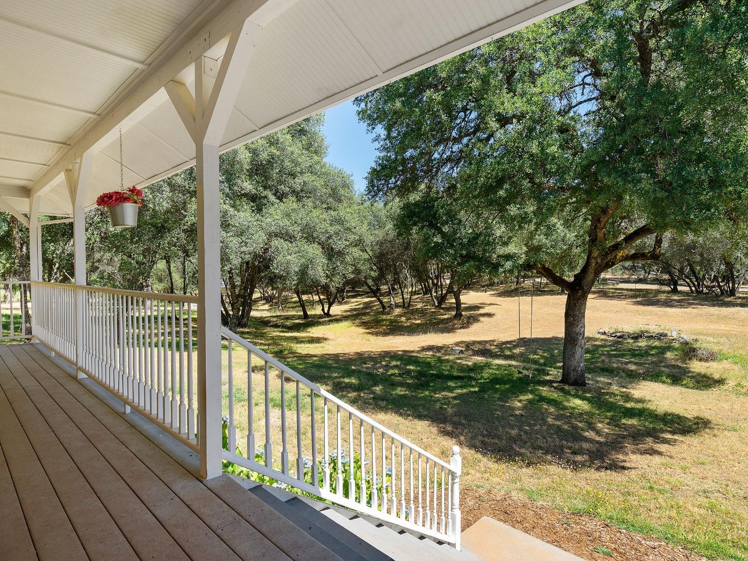 Detail Gallery Image 4 of 65 For 1640 Pilgrim Way, Placerville,  CA 95667 - 4 Beds | 3/1 Baths