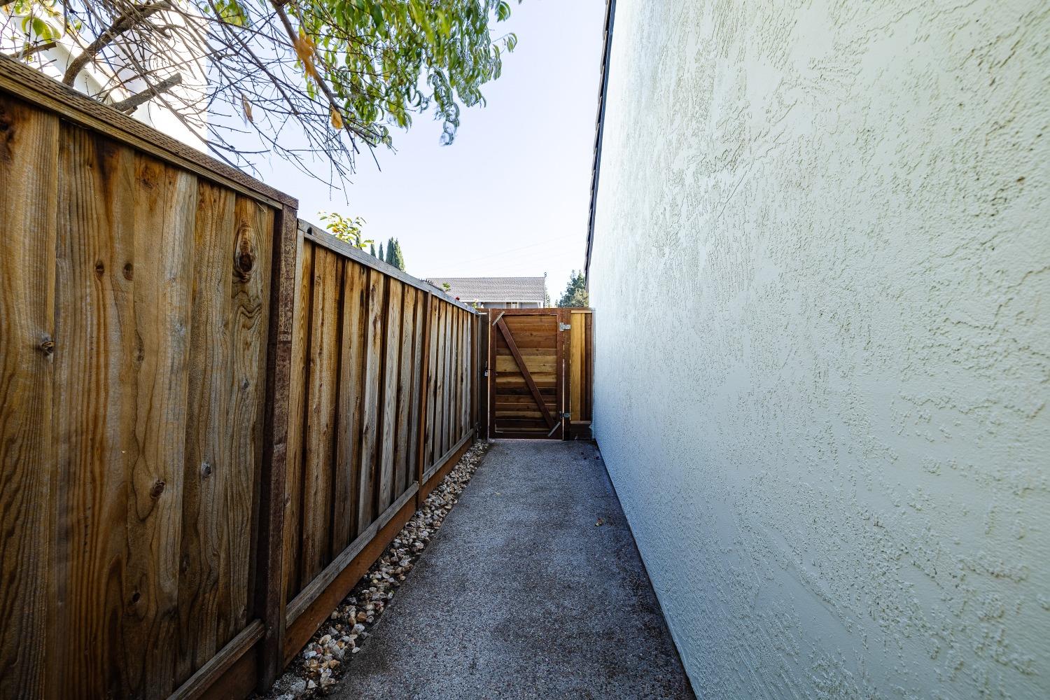 Detail Gallery Image 41 of 41 For 2129 Doxey Dr, San Jose,  CA 95131 - 3 Beds | 2/1 Baths