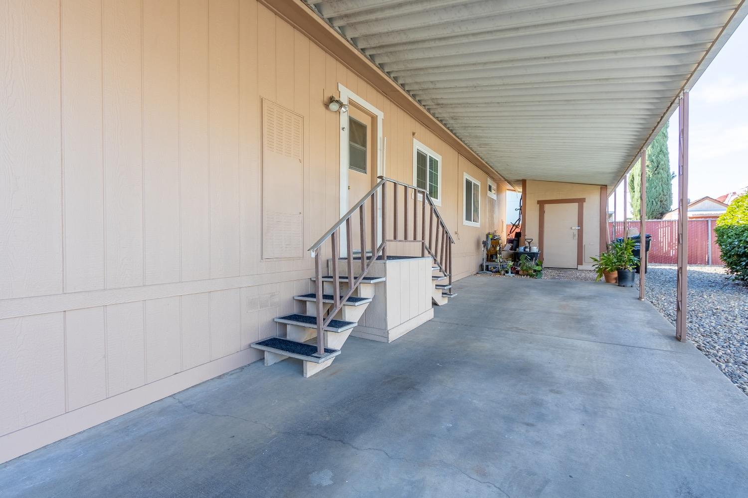 Detail Gallery Image 24 of 34 For 155 Security Ln, Sacramento,  CA 95828 - 3 Beds | 2 Baths