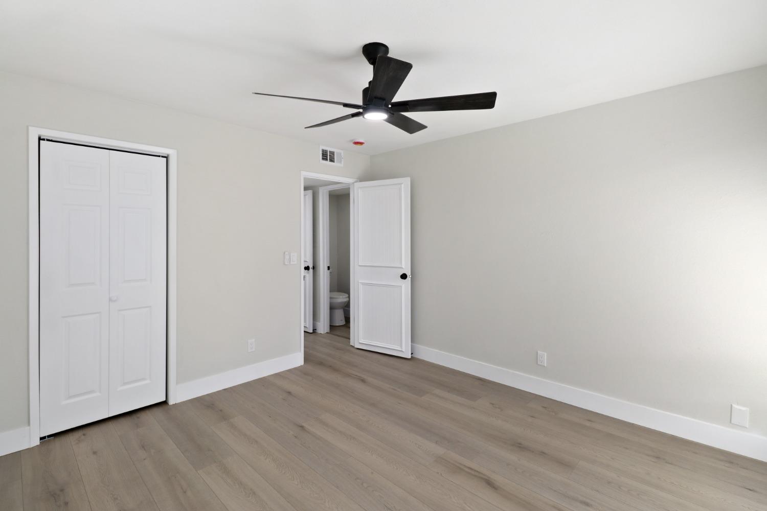 Detail Gallery Image 36 of 68 For 2408 Larkspur Ln #248,  Sacramento,  CA 95825 - 2 Beds | 1/1 Baths