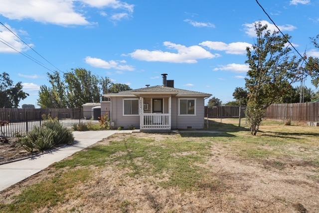 Detail Gallery Image 1 of 28 For 2909 Curtion Ave, Turlock,  CA 95380 - 2 Beds | 1 Baths