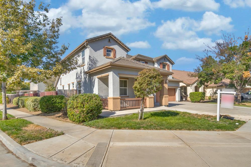 Detail Gallery Image 9 of 75 For 1133 Van Gogh Ln, Patterson,  CA 95363 - 4 Beds | 3/1 Baths