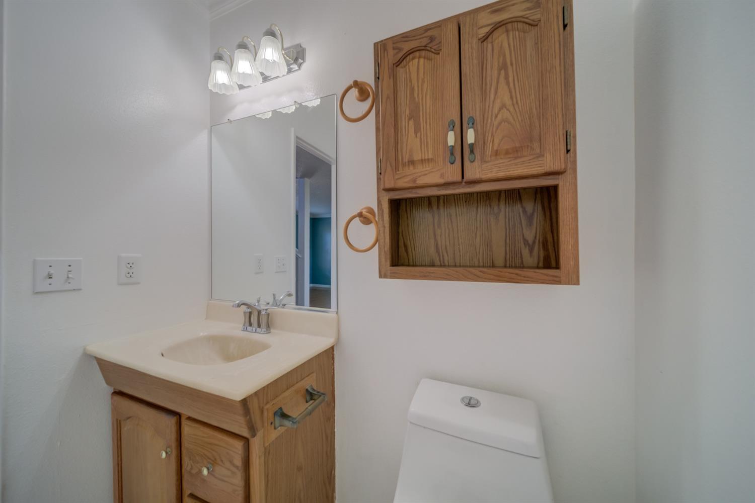 Detail Gallery Image 22 of 48 For 5005 Harebell Ct, Sacramento,  CA 95842 - 4 Beds | 2/1 Baths