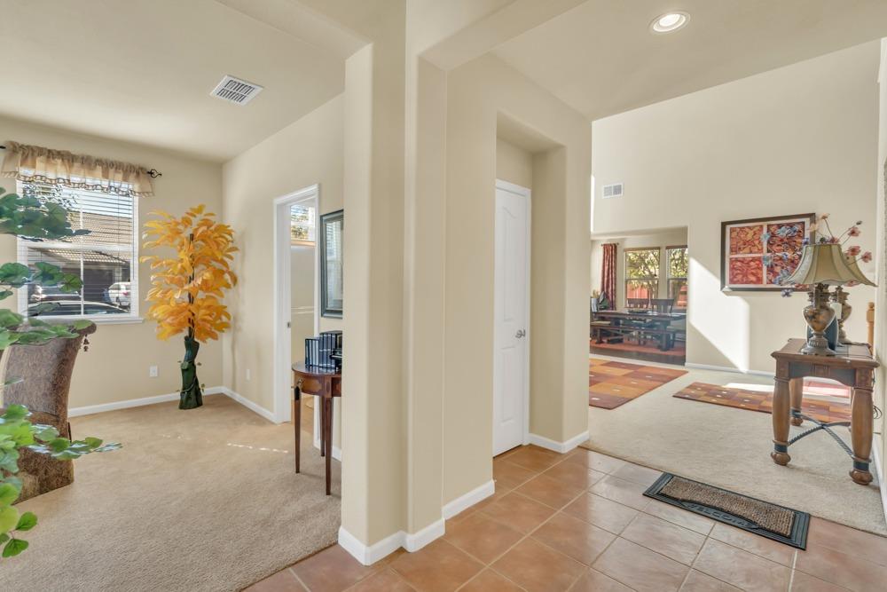 Detail Gallery Image 15 of 75 For 1133 Van Gogh Ln, Patterson,  CA 95363 - 4 Beds | 3/1 Baths