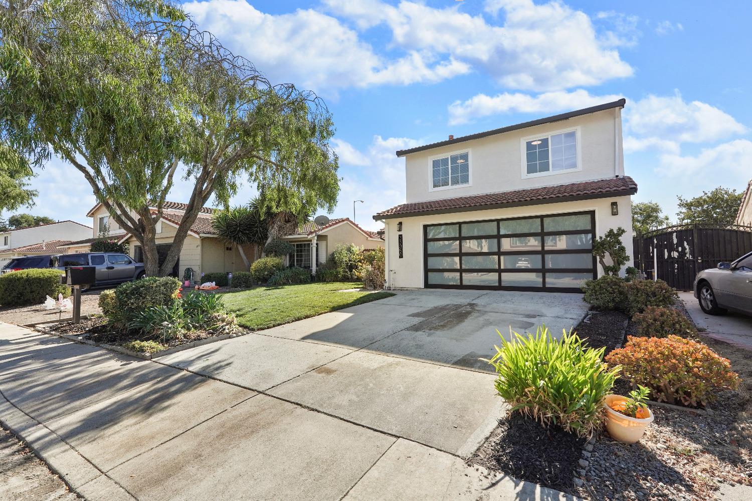 Detail Gallery Image 4 of 45 For 33050 Calistoga St, Union City,  CA 94587 - 4 Beds | 3/1 Baths