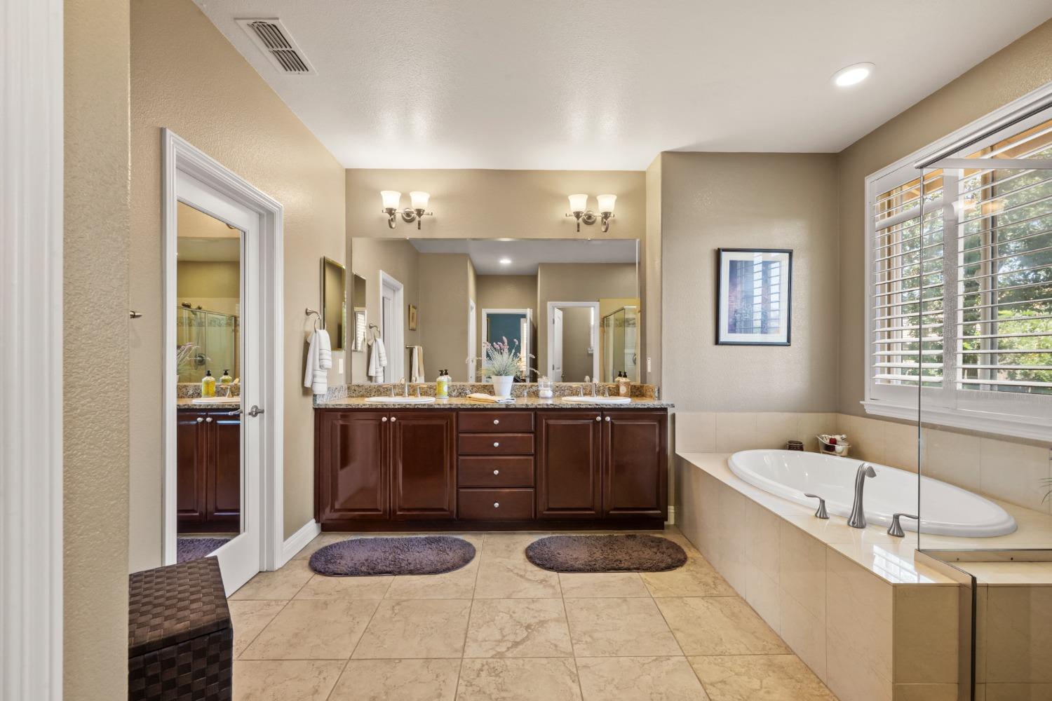 Detail Gallery Image 37 of 76 For 2735 Dana Loop, El Dorado Hills,  CA 95762 - 5 Beds | 4 Baths