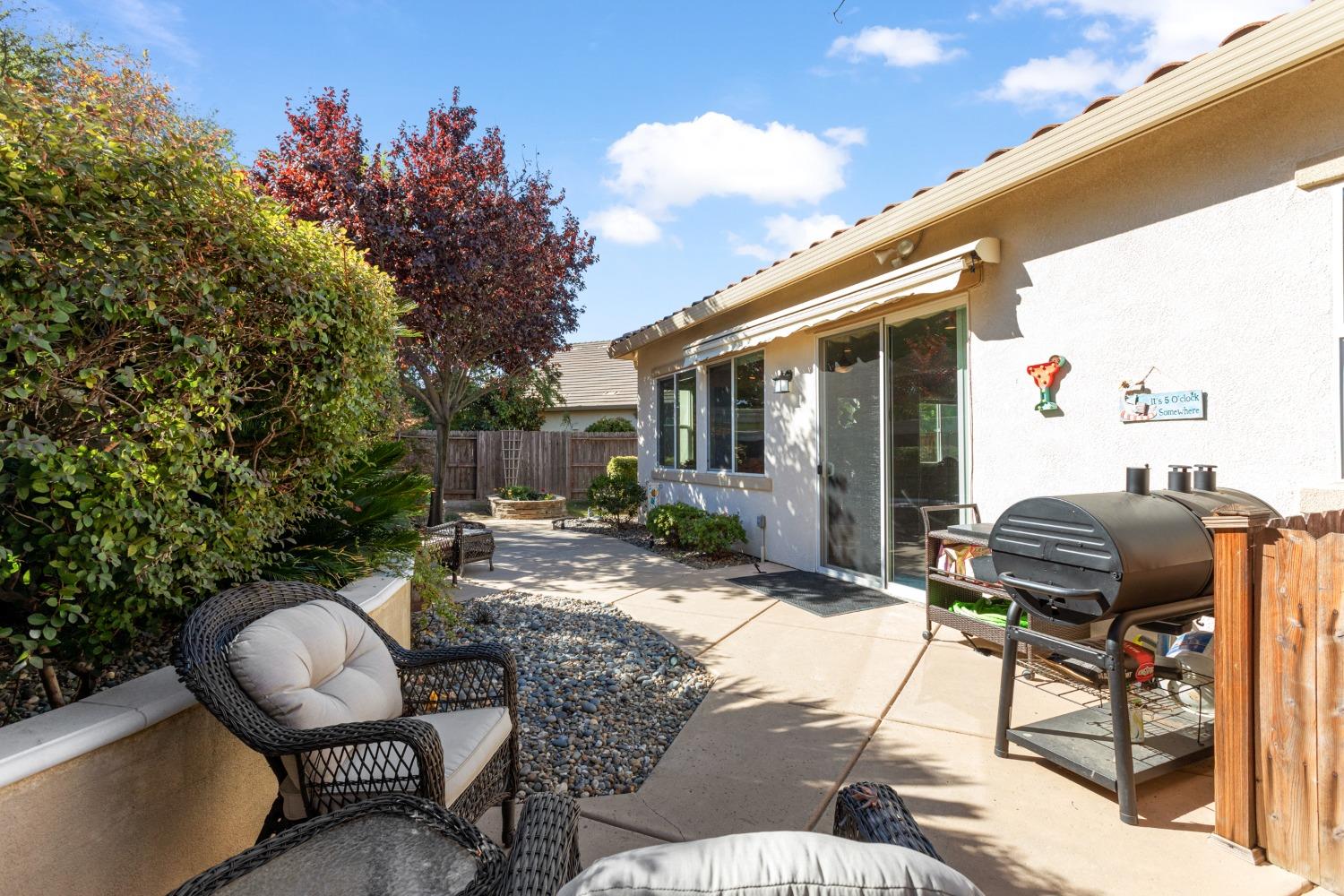 Detail Gallery Image 31 of 38 For 2136 Land End Loop, Roseville,  CA 95747 - 3 Beds | 2 Baths