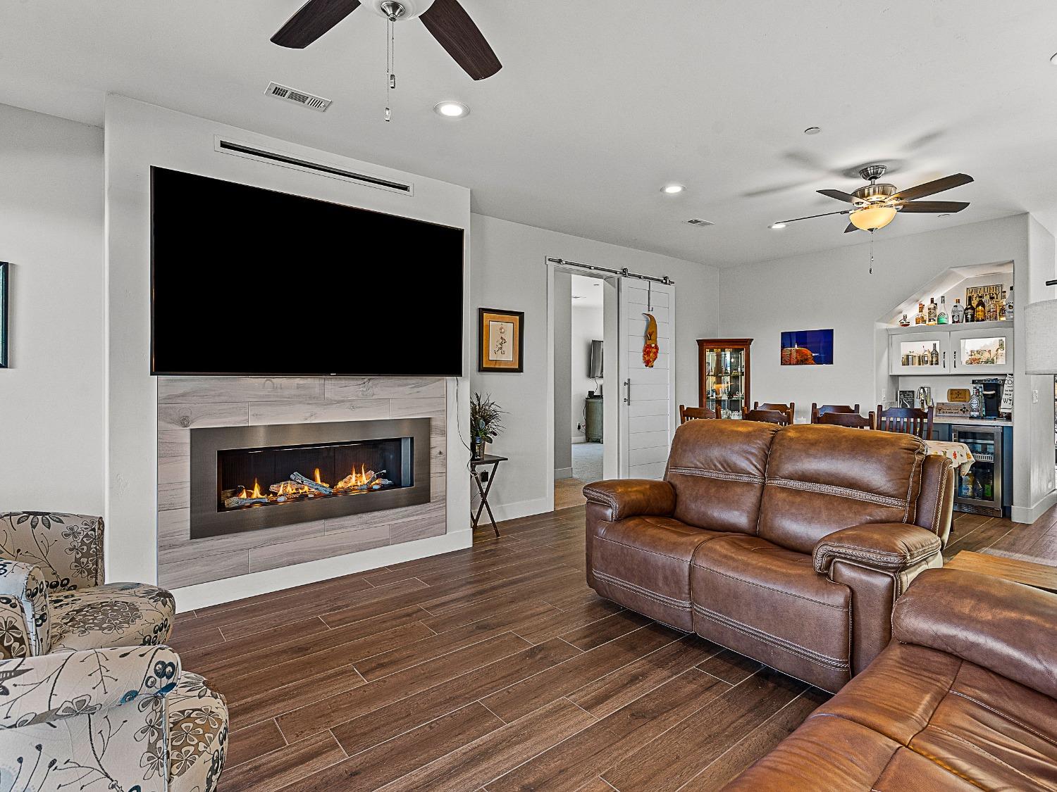 Detail Gallery Image 14 of 52 For 3102 Squirrel Hollow Rd, Somerset,  CA 95684 - 3 Beds | 3/1 Baths