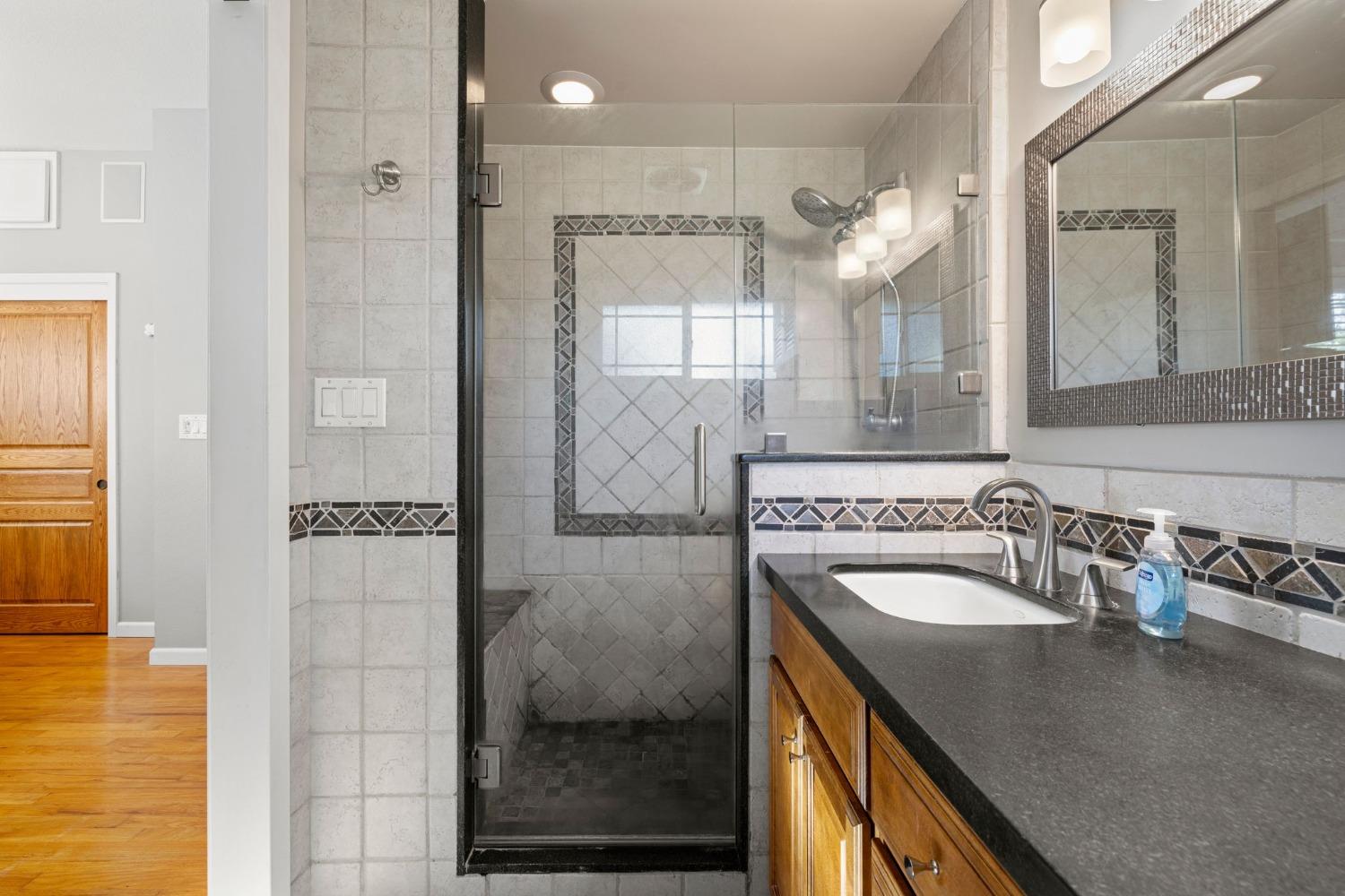 Detail Gallery Image 40 of 60 For 4524 Argonaut Way, Sacramento,  CA 95864 - 3 Beds | 2/1 Baths