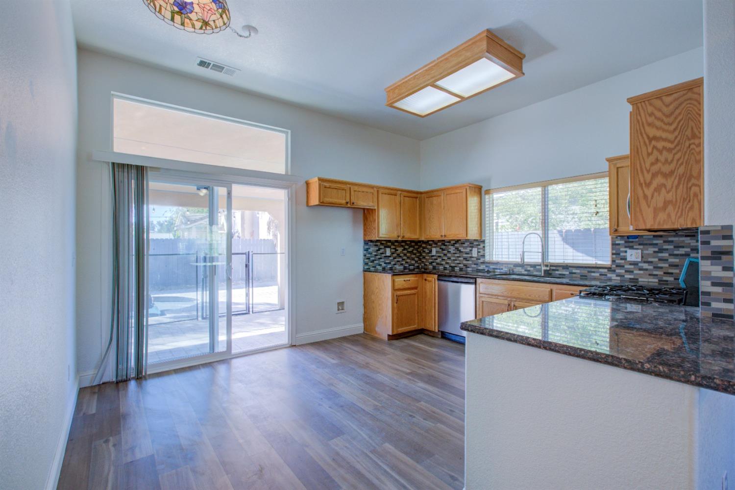 Detail Gallery Image 14 of 51 For 632 Helen Dr, Turlock,  CA 95382 - 3 Beds | 2 Baths