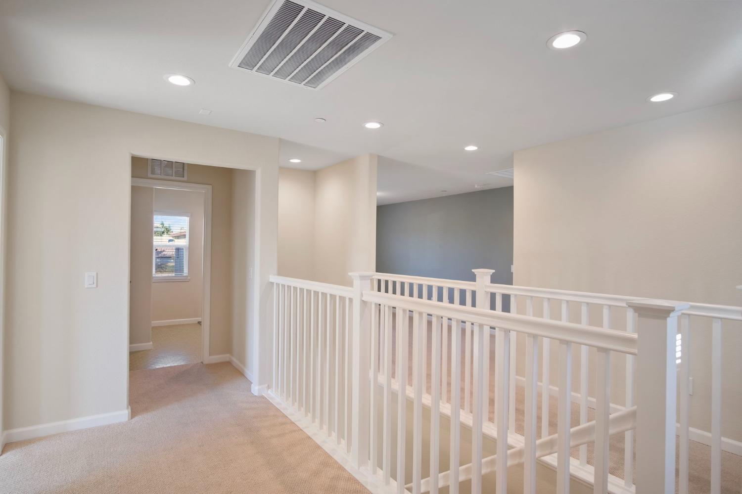 Detail Gallery Image 17 of 25 For 3909 Enchantment Ln, Turlock,  CA 95382 - 3 Beds | 2/1 Baths