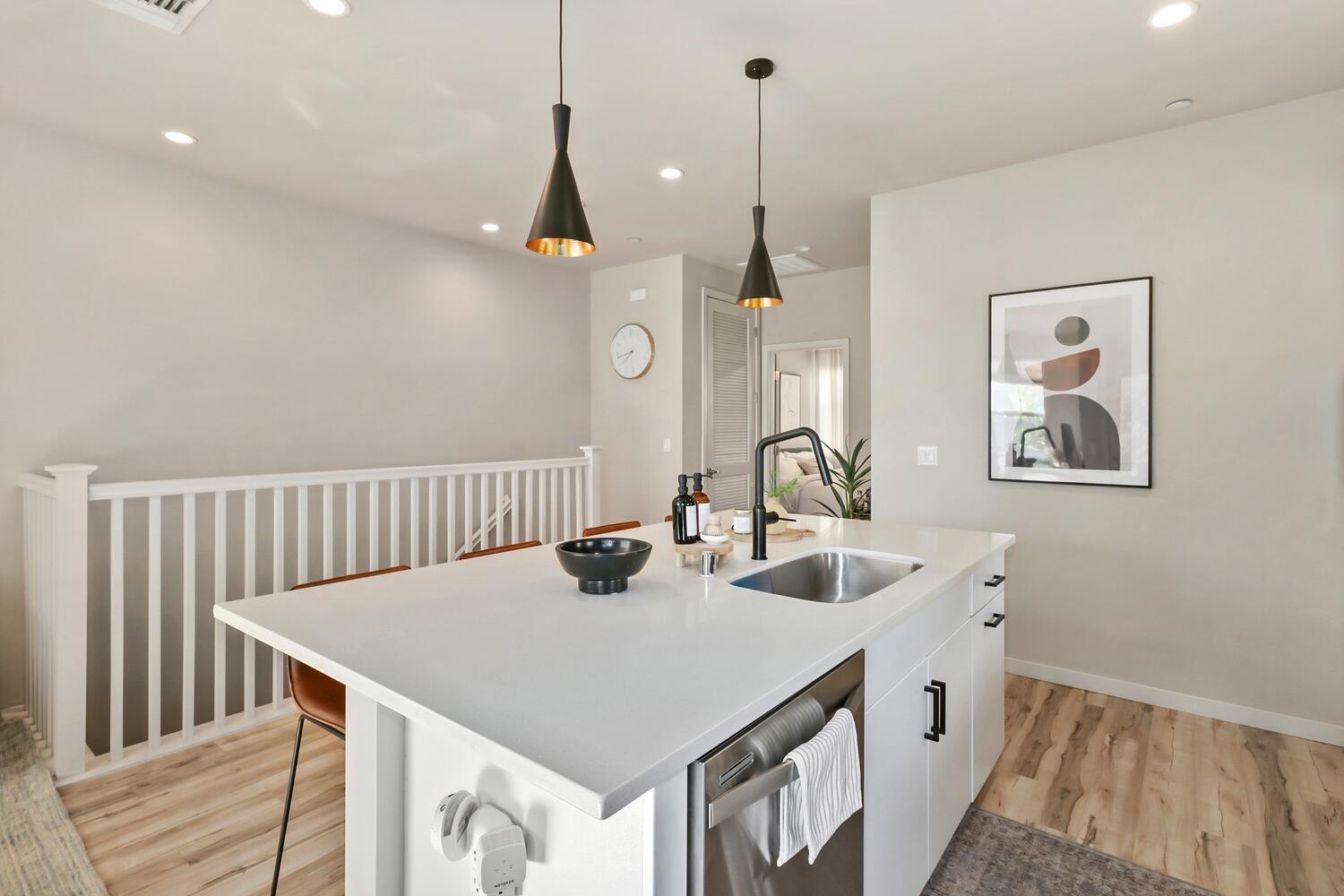 Detail Gallery Image 14 of 31 For 2678 Cleat Ln #11,  Sacramento,  CA 95818 - 2 Beds | 2 Baths