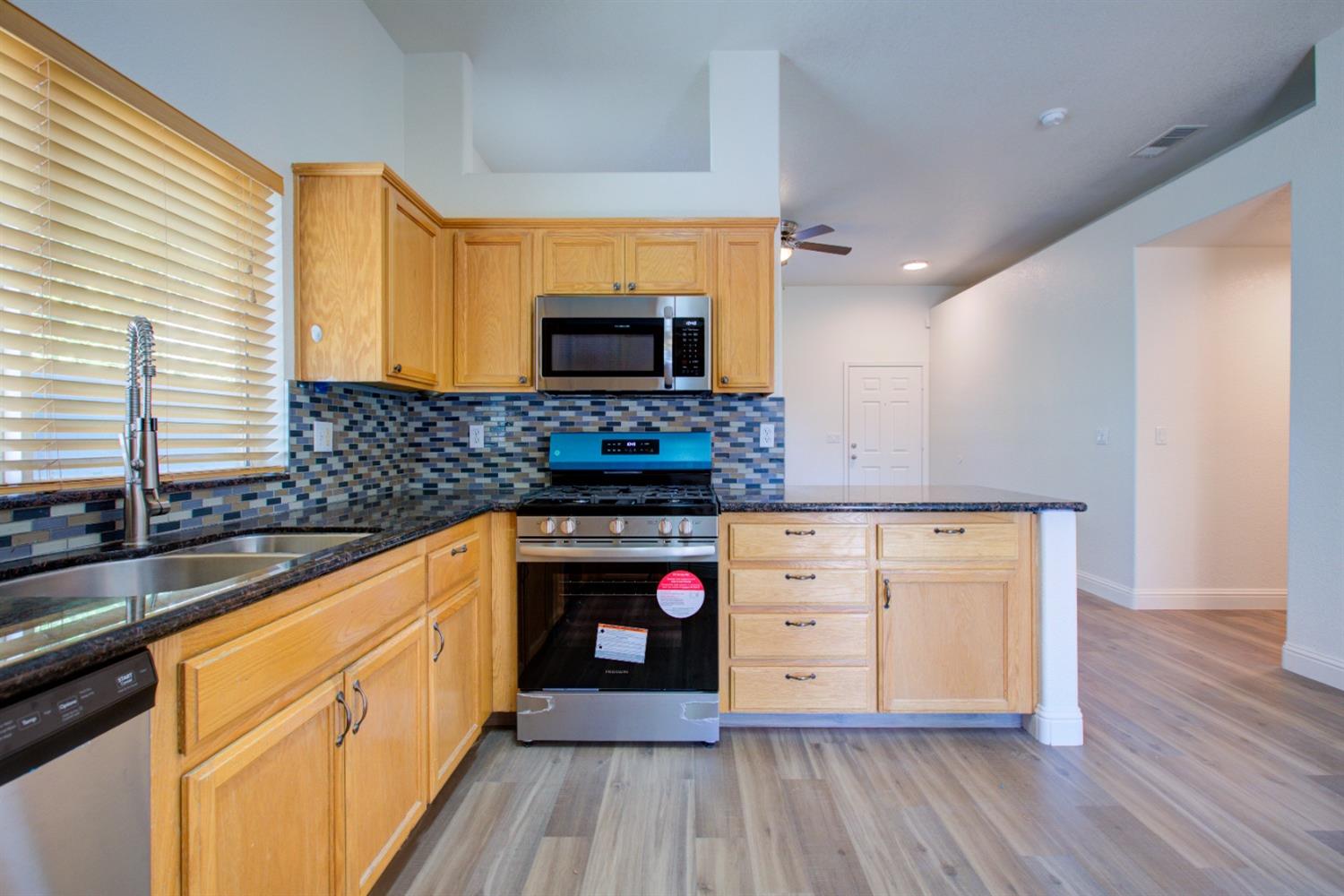 Detail Gallery Image 20 of 51 For 632 Helen Dr, Turlock,  CA 95382 - 3 Beds | 2 Baths