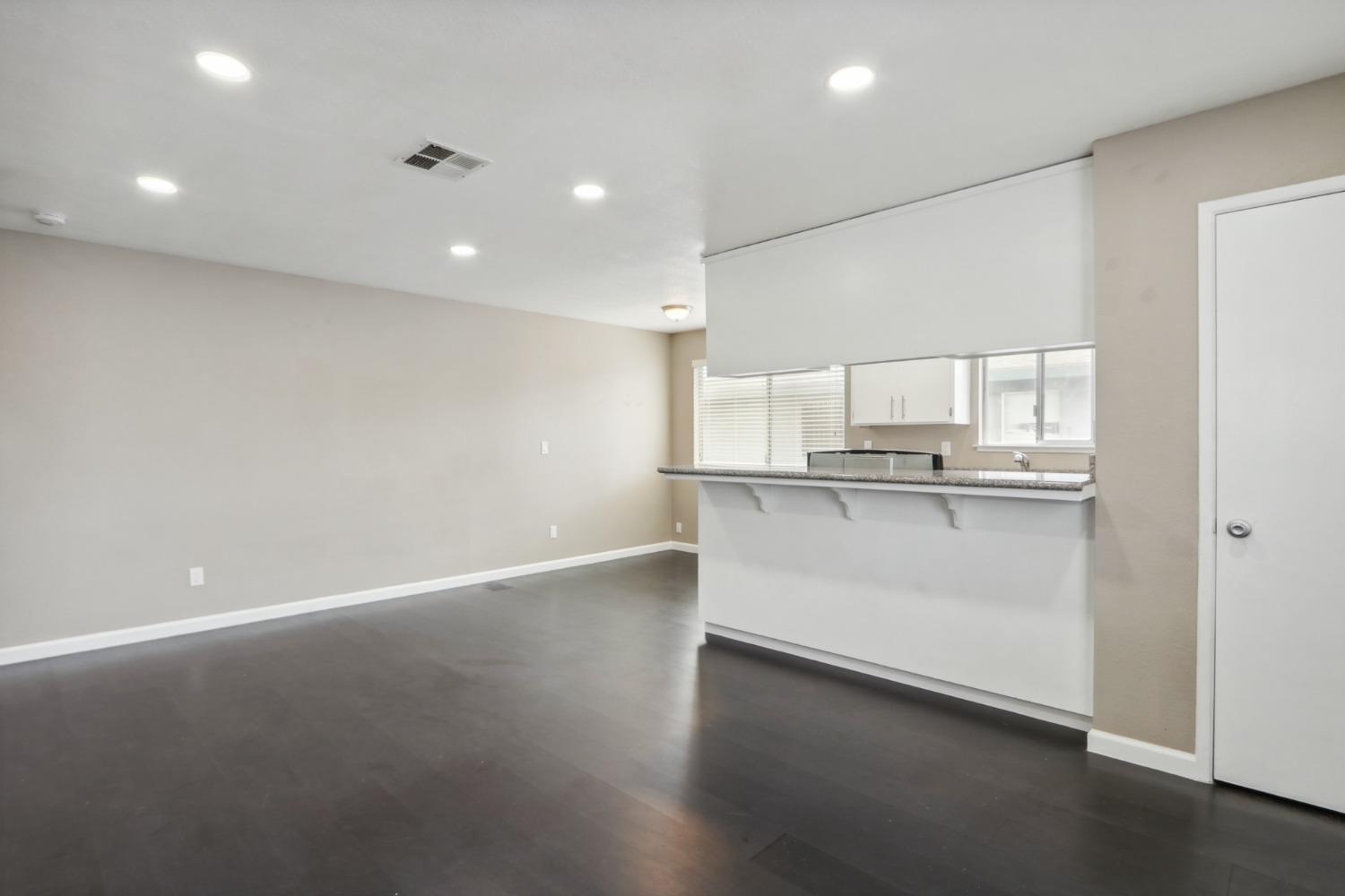 Detail Gallery Image 12 of 27 For 4415 Calandria St #4,  Stockton,  CA 95207 - 2 Beds | 1 Baths