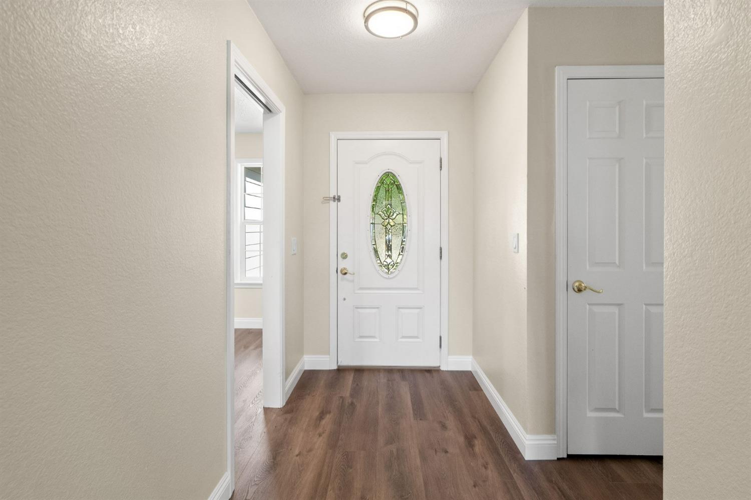 Detail Gallery Image 5 of 24 For 3697 Halter Ct, Sacramento,  CA 95821 - 3 Beds | 2 Baths