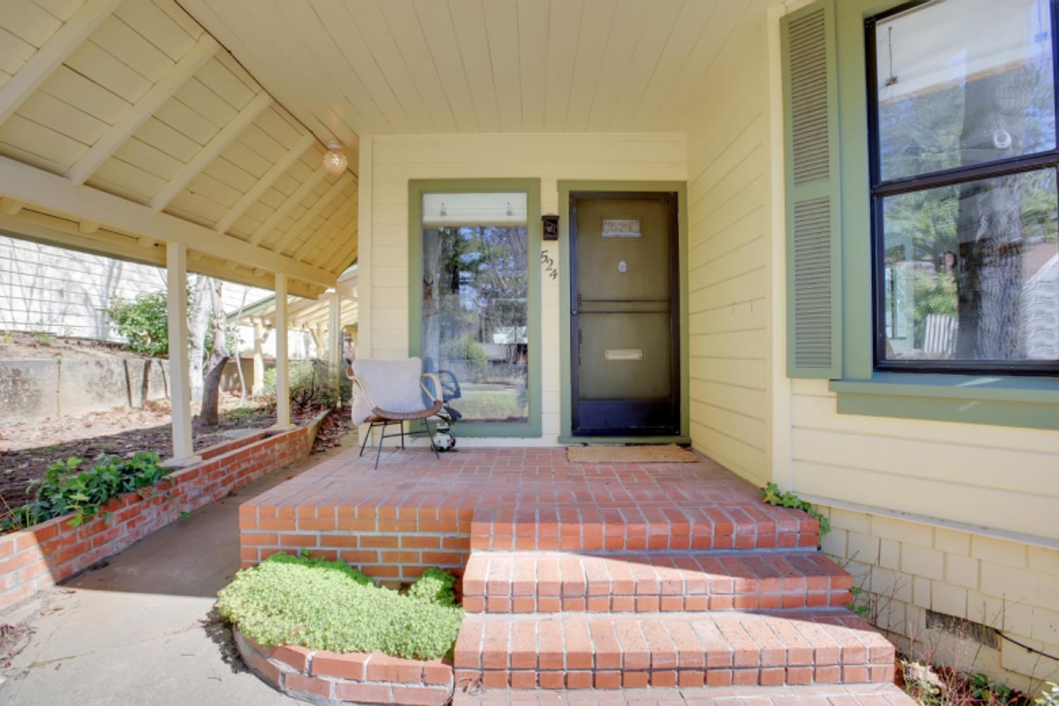 Detail Gallery Image 3 of 38 For 524 Coyote St, Nevada City,  CA 95959 - 3 Beds | 2 Baths