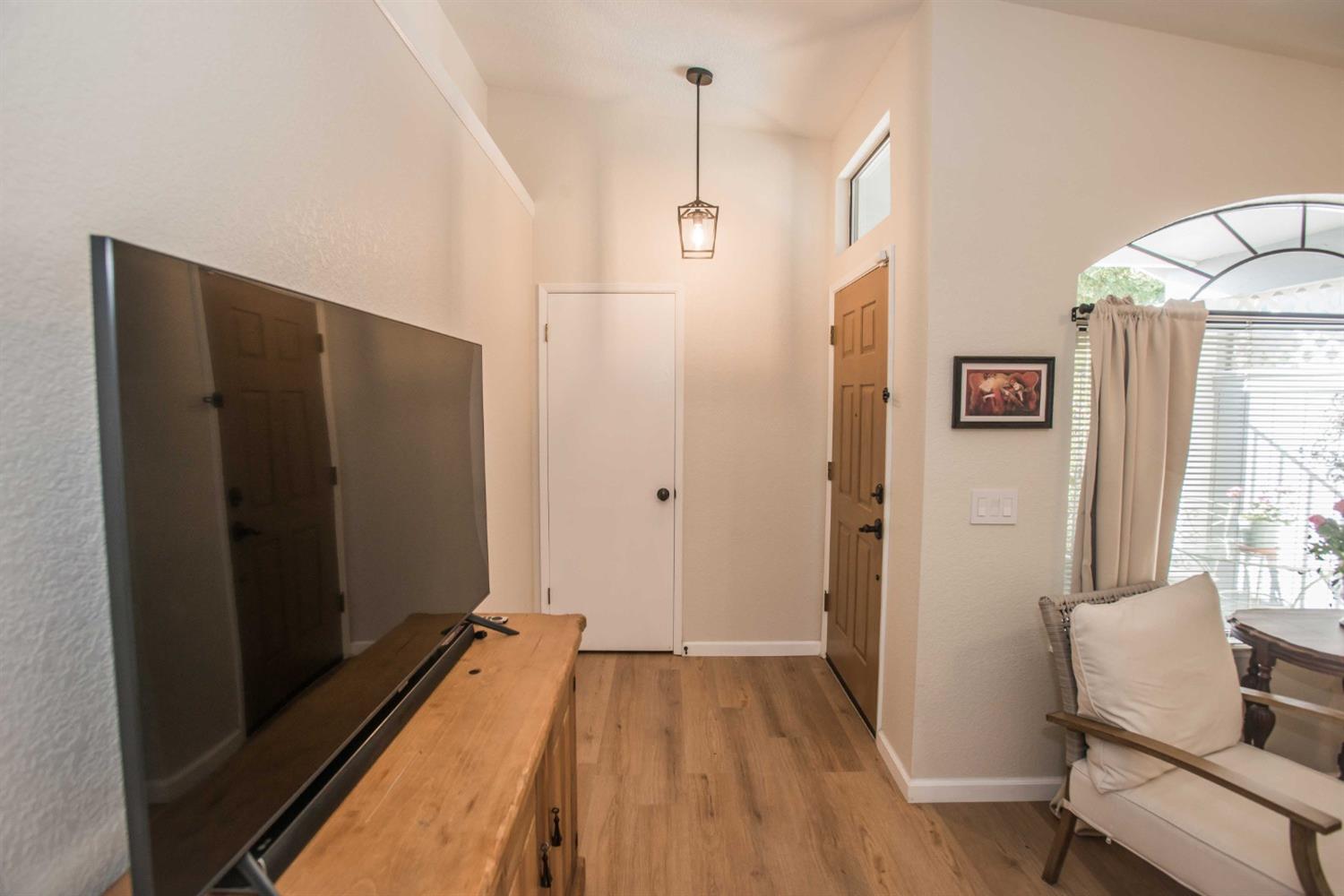 Detail Gallery Image 7 of 68 For 8216 Northam Dr, Antelope,  CA 95843 - 3 Beds | 2 Baths