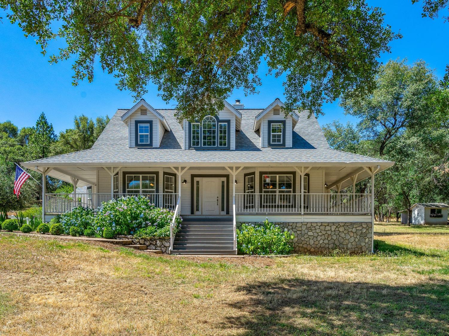 Detail Gallery Image 2 of 65 For 1640 Pilgrim Way, Placerville,  CA 95667 - 4 Beds | 3/1 Baths