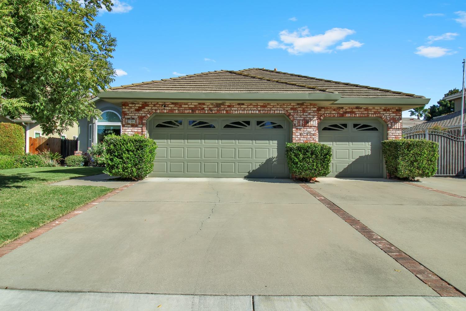 Detail Gallery Image 3 of 70 For 2164 Rothbury Ct, Turlock,  CA 95382 - 3 Beds | 2 Baths