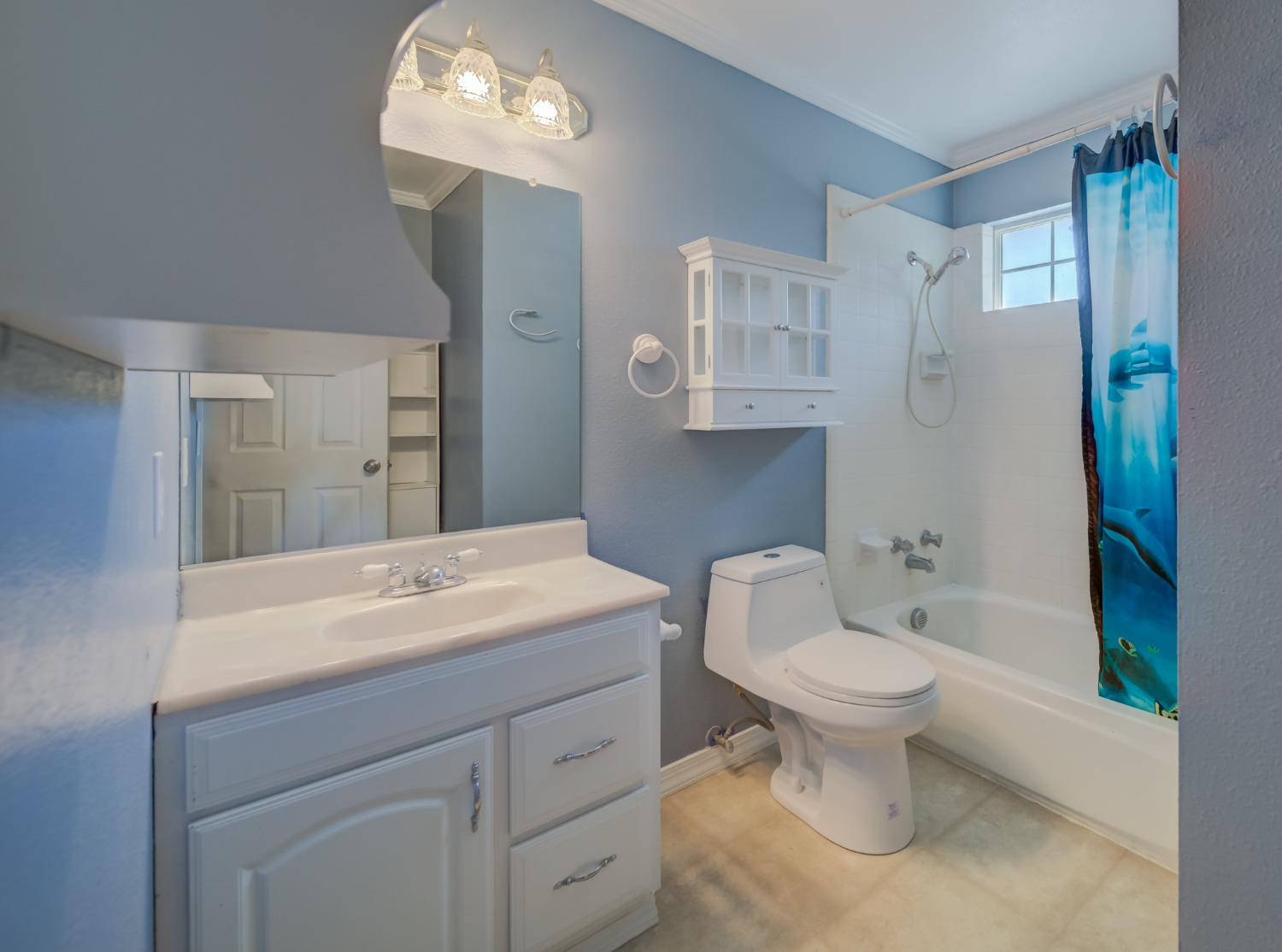 Detail Gallery Image 33 of 48 For 5005 Harebell Ct, Sacramento,  CA 95842 - 4 Beds | 2/1 Baths