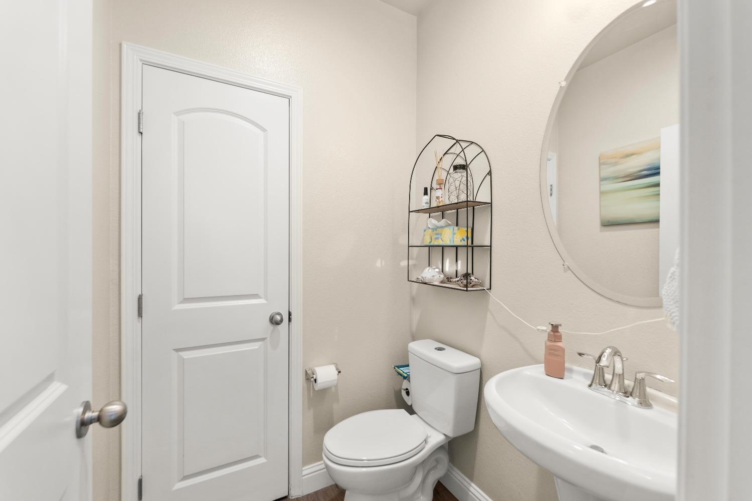 Detail Gallery Image 20 of 58 For 103 Talmont Cir, Roseville,  CA 95678 - 3 Beds | 2/1 Baths