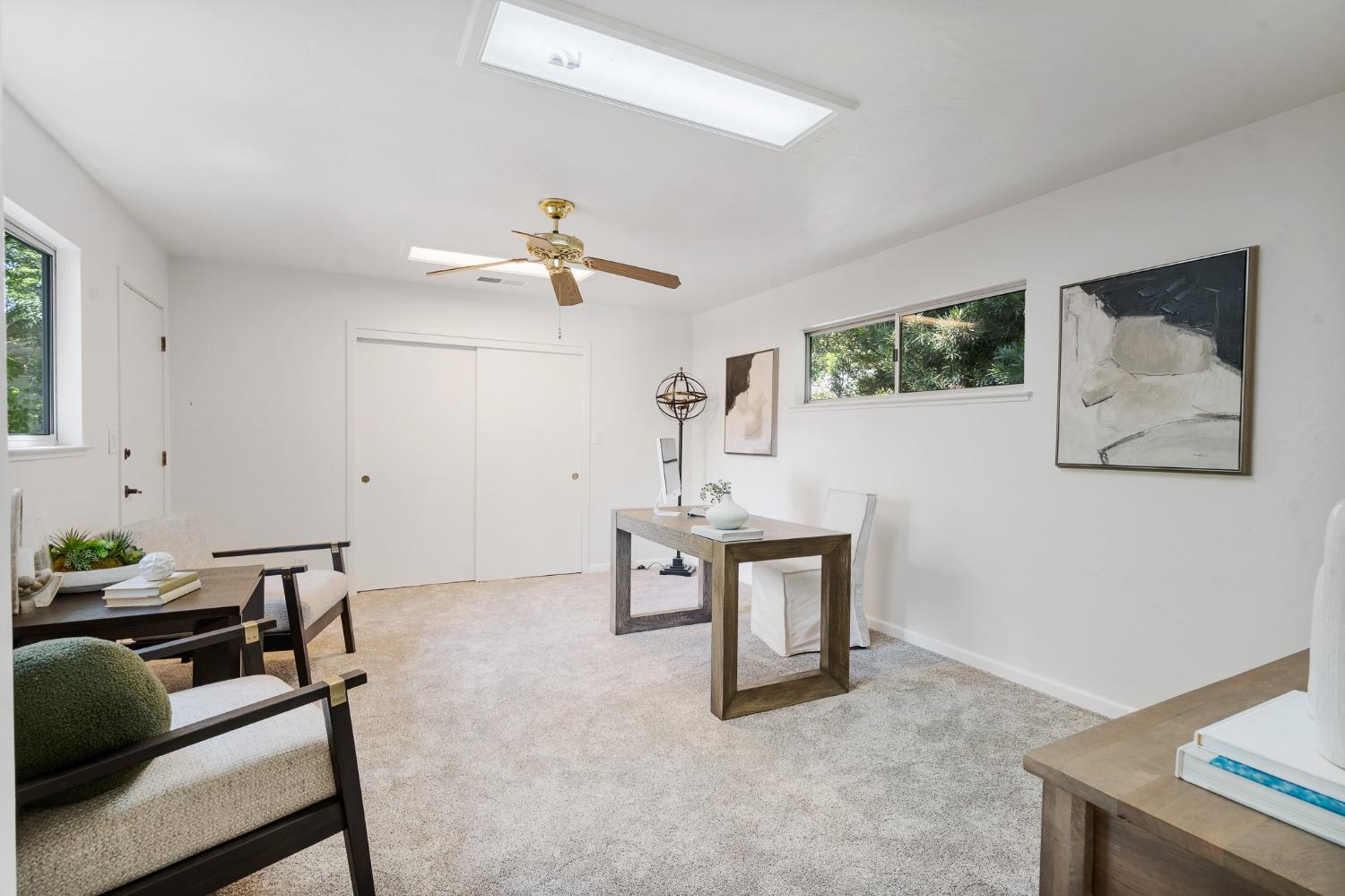 Detail Gallery Image 9 of 20 For 58 46th St, Sacramento,  CA 95819 - 3 Beds | 2 Baths