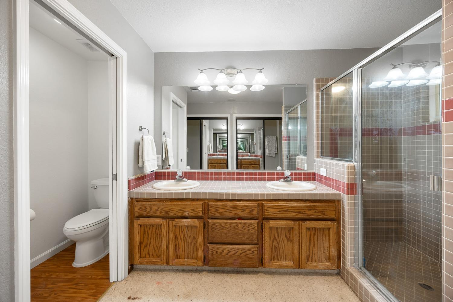 Detail Gallery Image 42 of 64 For 9200 Camden Lake Way, Elk Grove,  CA 95624 - 3 Beds | 2/1 Baths