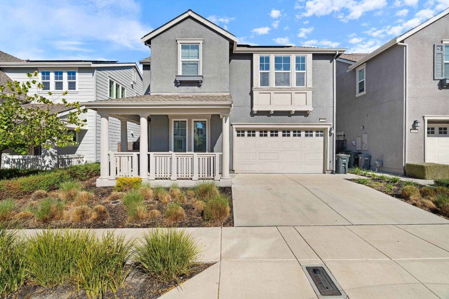 Detail Gallery Image 1 of 49 For 2100 Carbondale Cir, Dublin,  CA 94568 - 3 Beds | 3/1 Baths