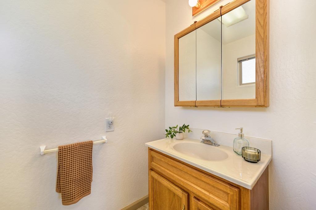 Detail Gallery Image 15 of 40 For 13636 Brannon Ct, Nevada City,  CA 95959 - 2 Beds | 2/2 Baths