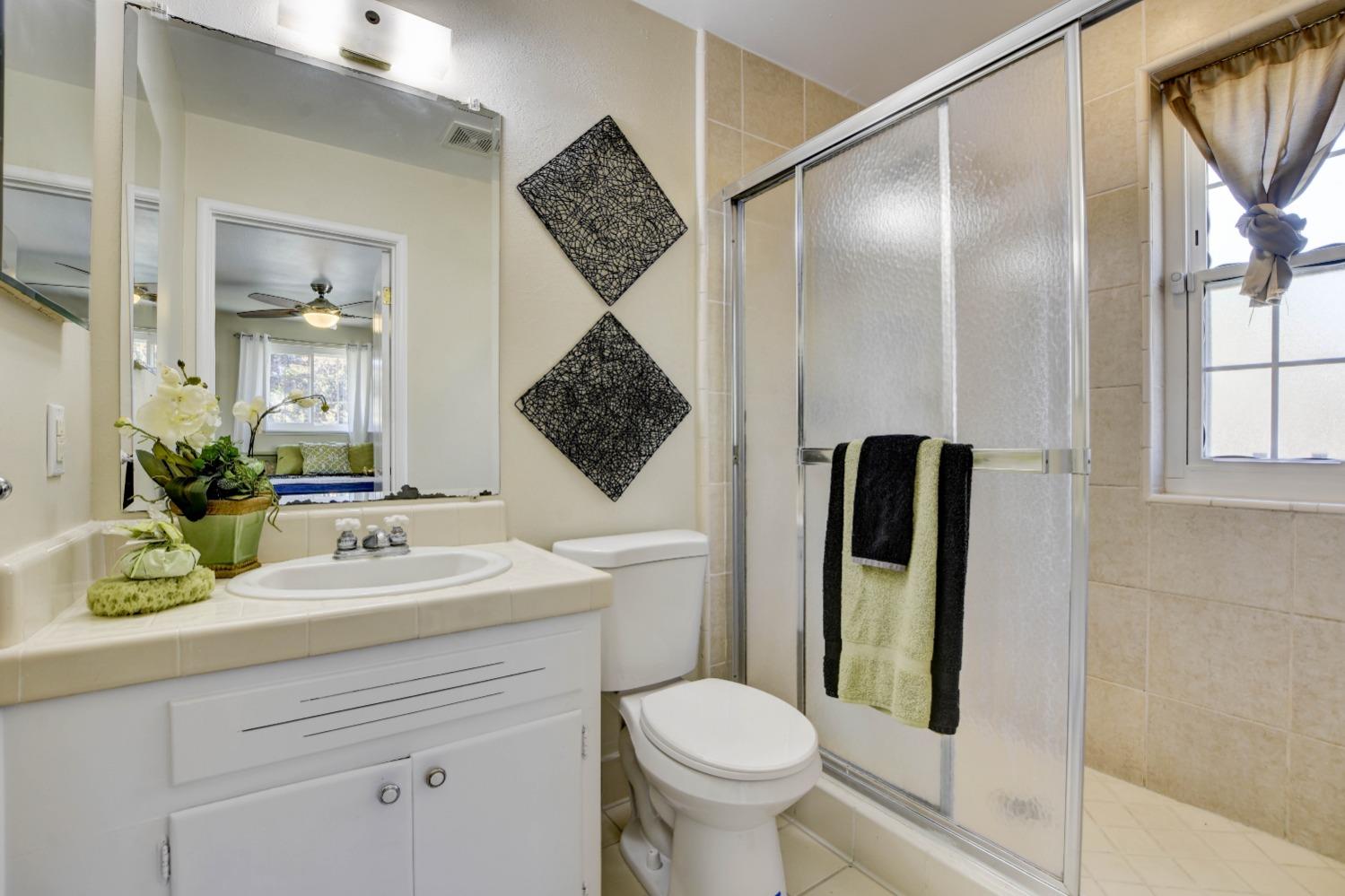 Detail Gallery Image 14 of 21 For 1753 Olympus Dr, Sacramento,  CA 95864 - 3 Beds | 2 Baths