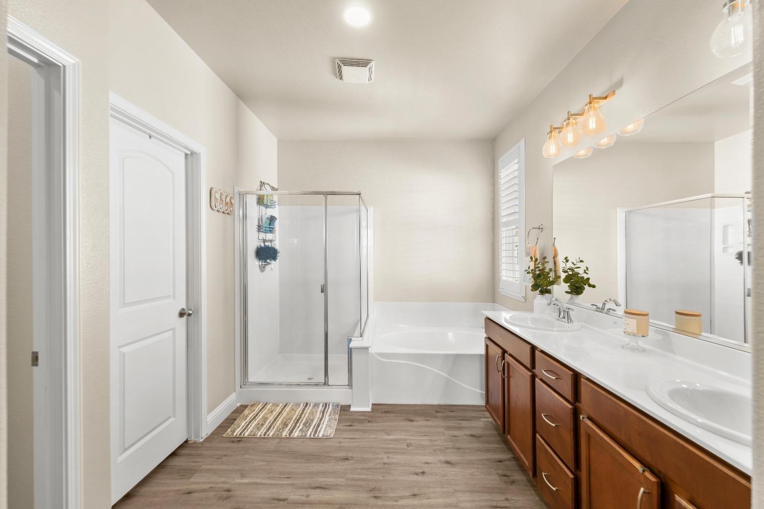 Detail Gallery Image 25 of 58 For 103 Talmont Cir, Roseville,  CA 95678 - 3 Beds | 2/1 Baths