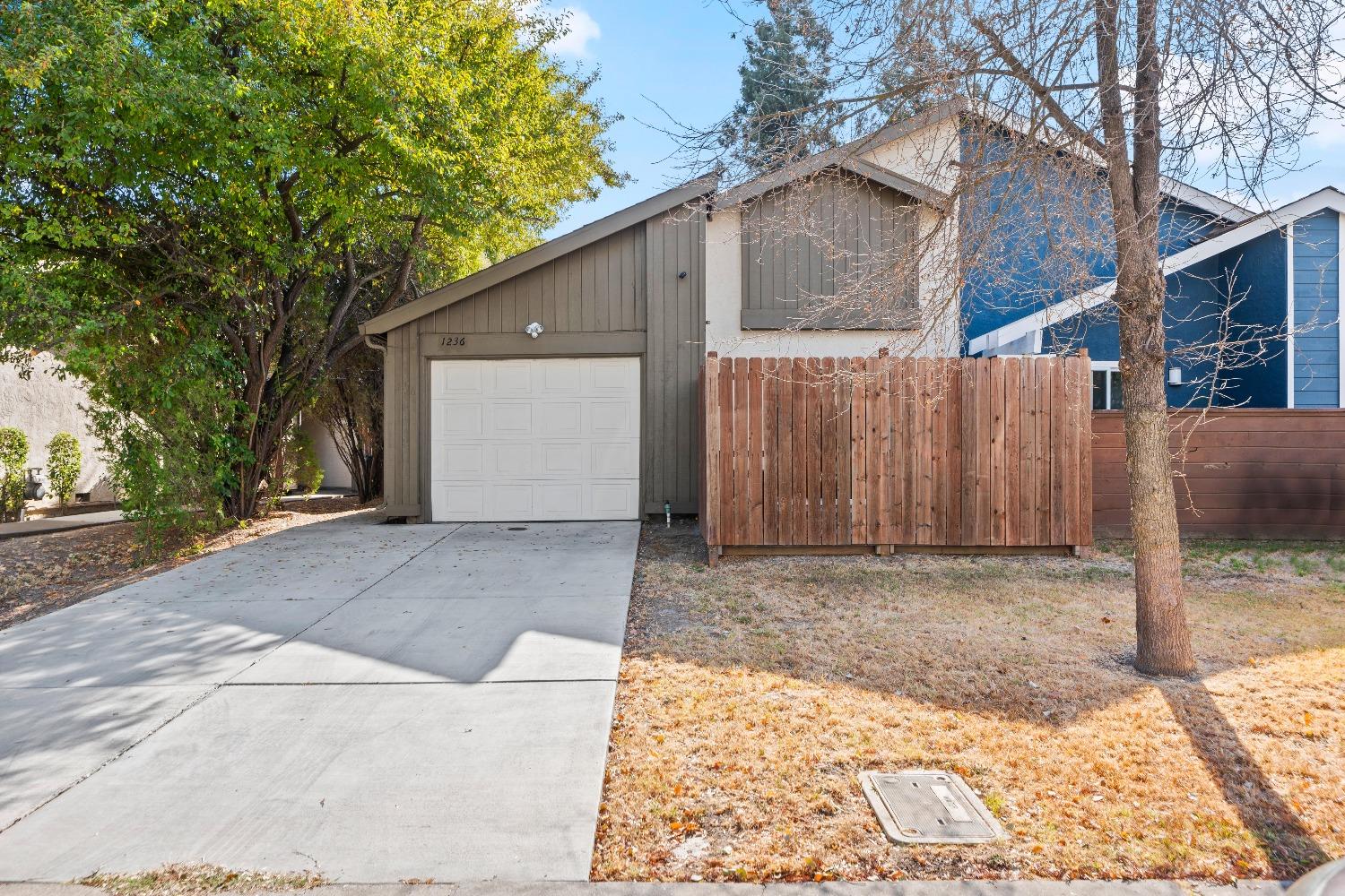 Detail Gallery Image 50 of 53 For 1236 Andalusia Dr, Sacramento,  CA 95833 - 2 Beds | 2 Baths