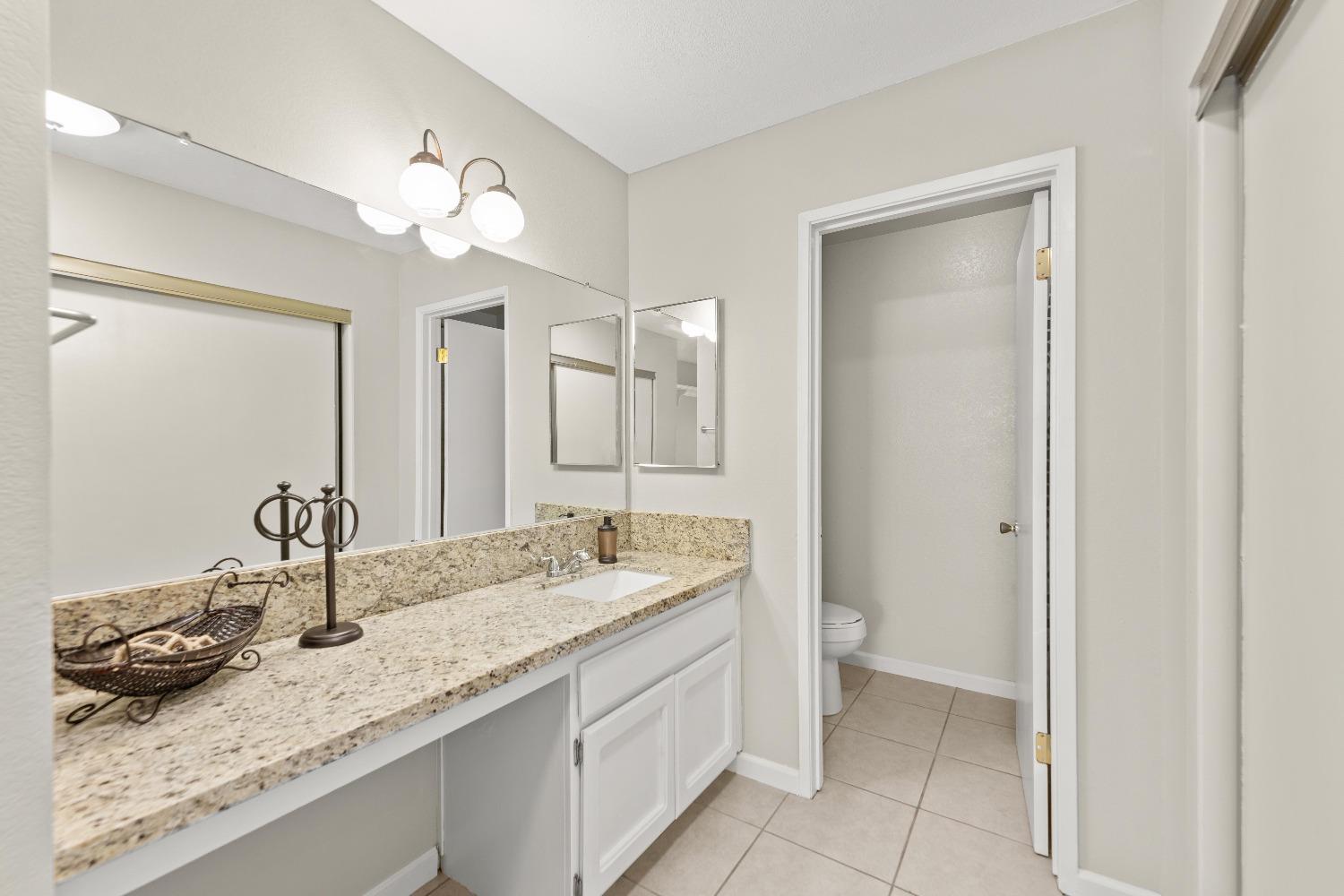 Detail Gallery Image 29 of 53 For 1236 Andalusia Dr, Sacramento,  CA 95833 - 2 Beds | 2 Baths