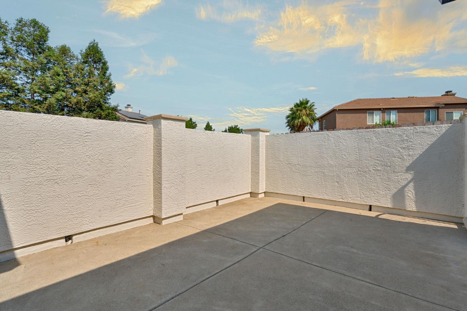 Detail Gallery Image 6 of 56 For 7719 Mallon Ct, Sacramento,  CA 95829 - 5 Beds | 4/1 Baths