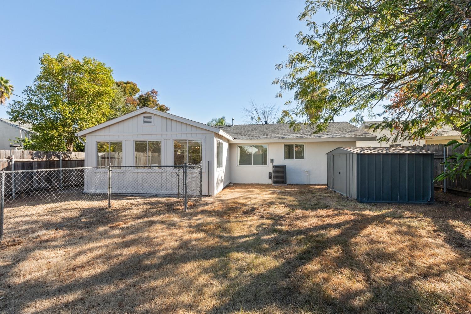 Detail Gallery Image 30 of 37 For 4950 78th St, Sacramento,  CA 95820 - 3 Beds | 1 Baths