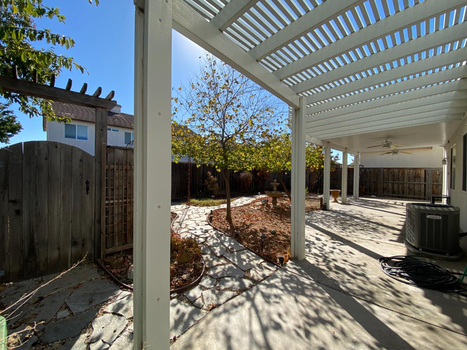 Detail Gallery Image 20 of 20 For 8921 Paulhaus Way, Elk Grove,  CA 95758 - 3 Beds | 2 Baths