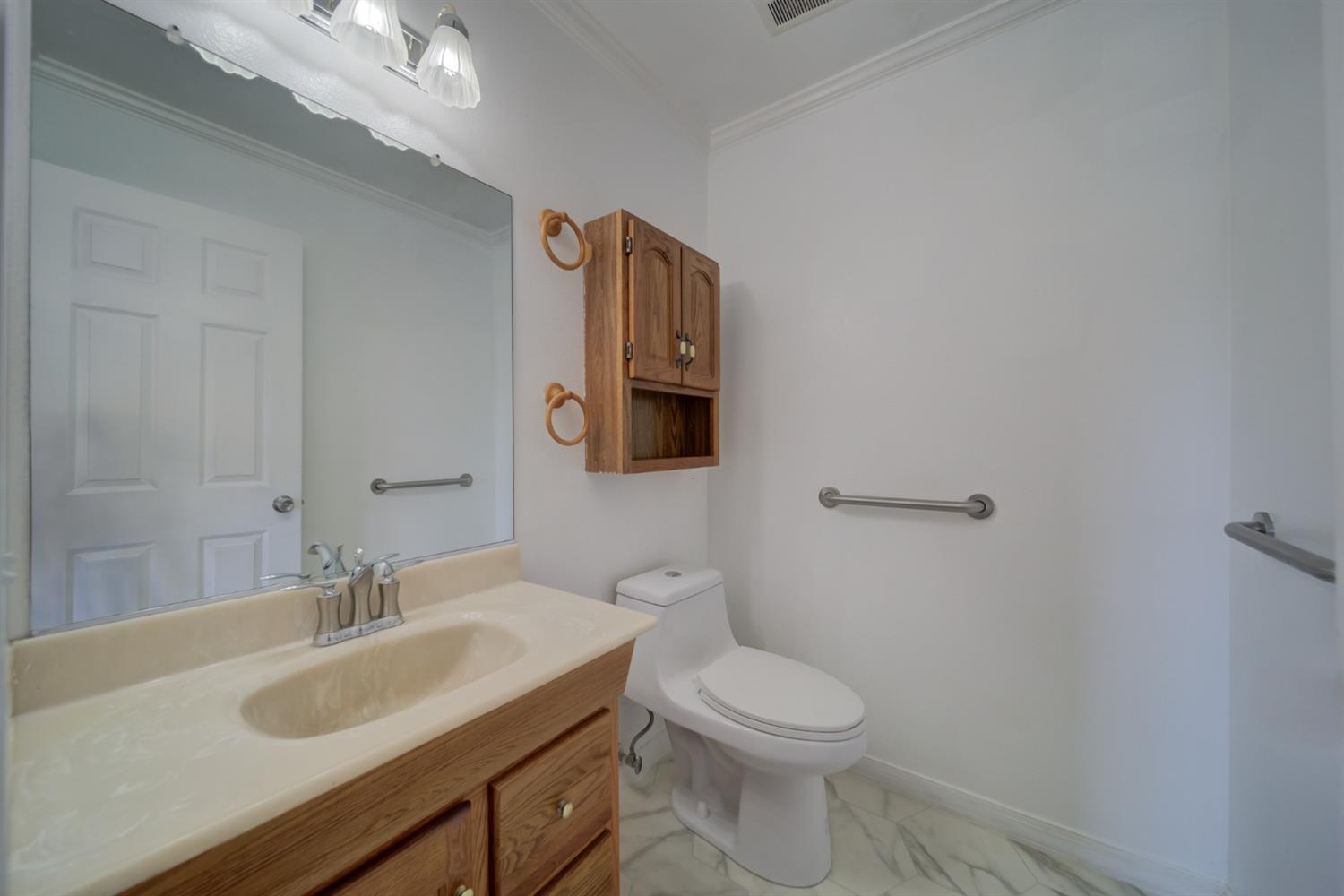 Detail Gallery Image 21 of 48 For 5005 Harebell Ct, Sacramento,  CA 95842 - 4 Beds | 2/1 Baths