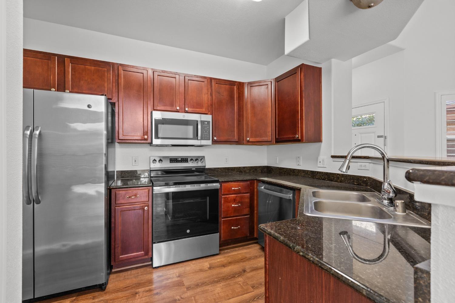 Detail Gallery Image 13 of 41 For 1900 Danbrook Dr #1523,  Sacramento,  CA 95835 - 2 Beds | 2 Baths