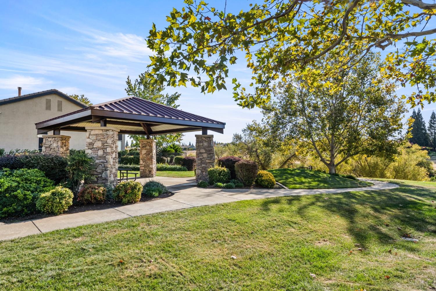 Detail Gallery Image 49 of 64 For 1869 Creekcrest Ln, Lincoln,  CA 95648 - 3 Beds | 2 Baths