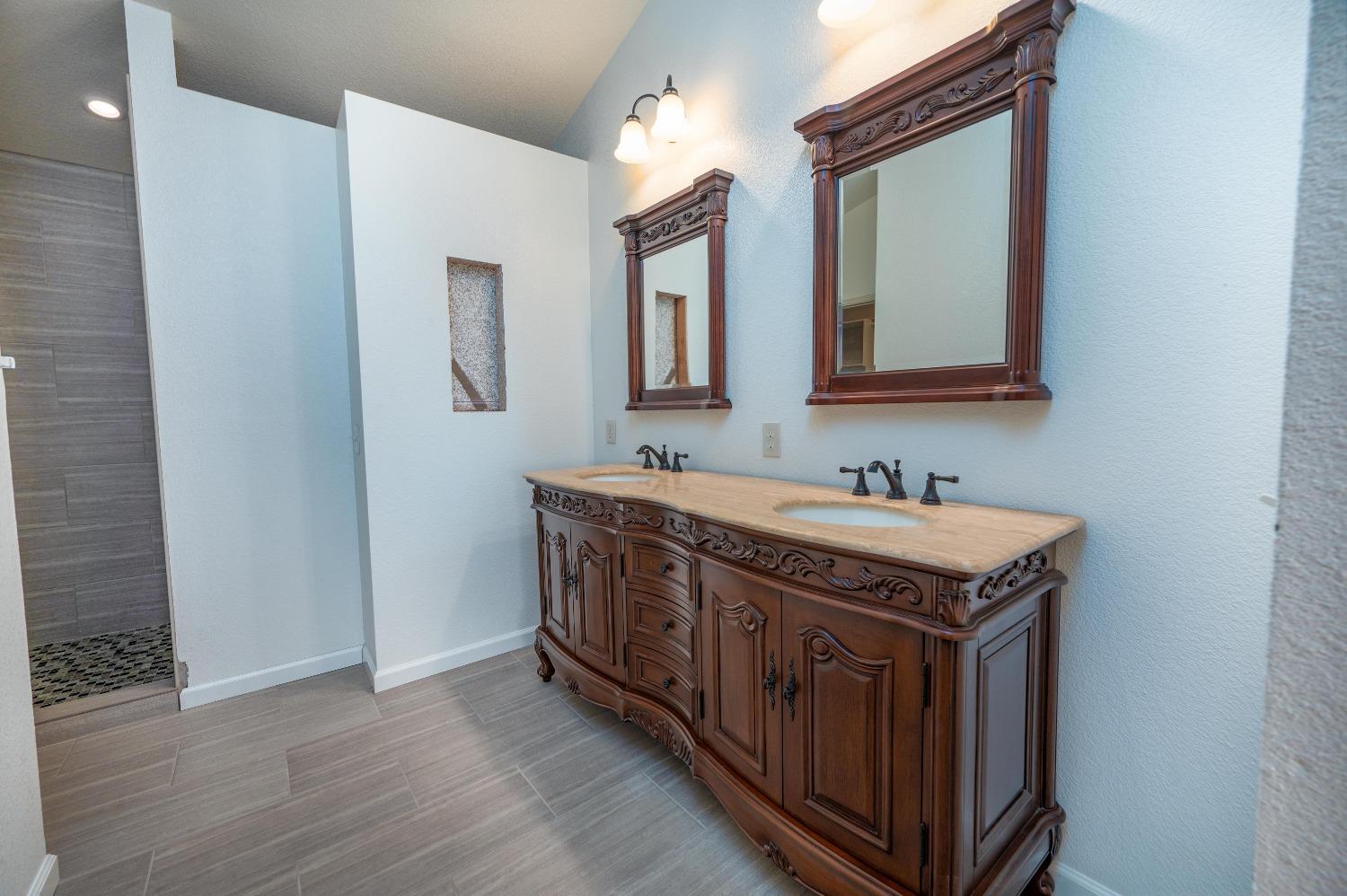 Detail Gallery Image 35 of 48 For 4613 Sun Stone Ct, Salida,  CA 95368 - 3 Beds | 2/1 Baths